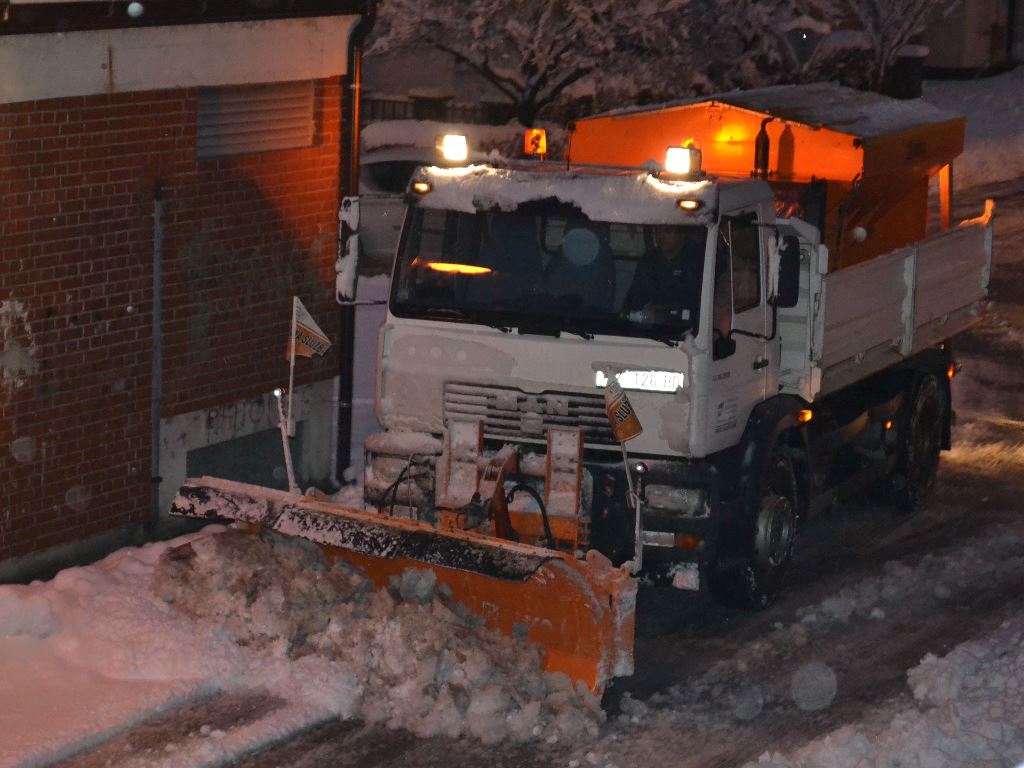 Poteškoće uzrokovane snijegom javite nam na dežurni broj zimske službe